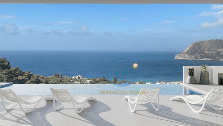 Villa for Sale in La Herradura