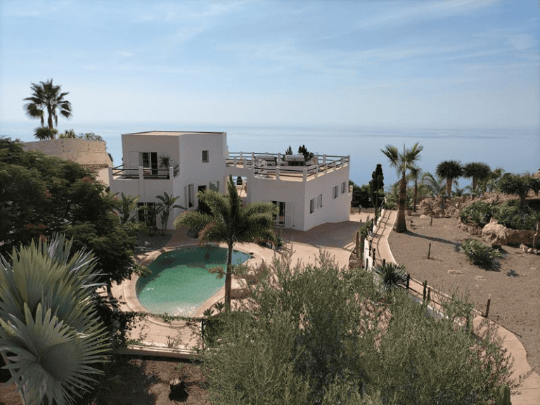 Villa for Sale in Salobreña