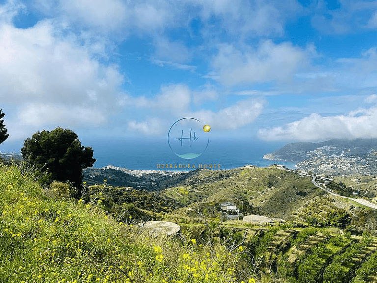 Plot for Sale in La Herradura