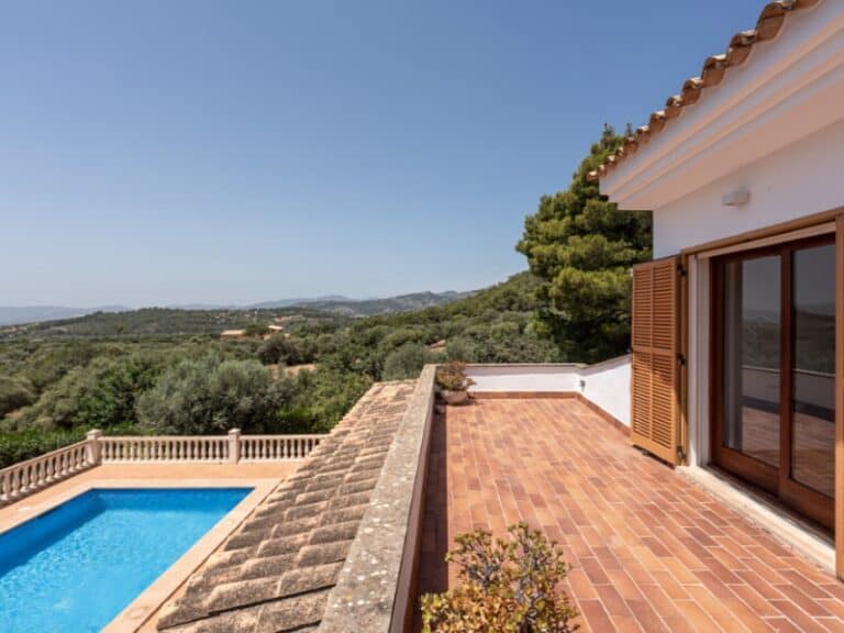 Country House for Sale in Bunyola