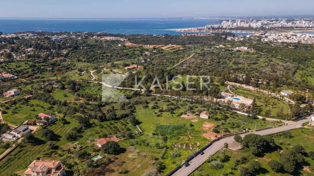 Plot for Sale in Ferragudo