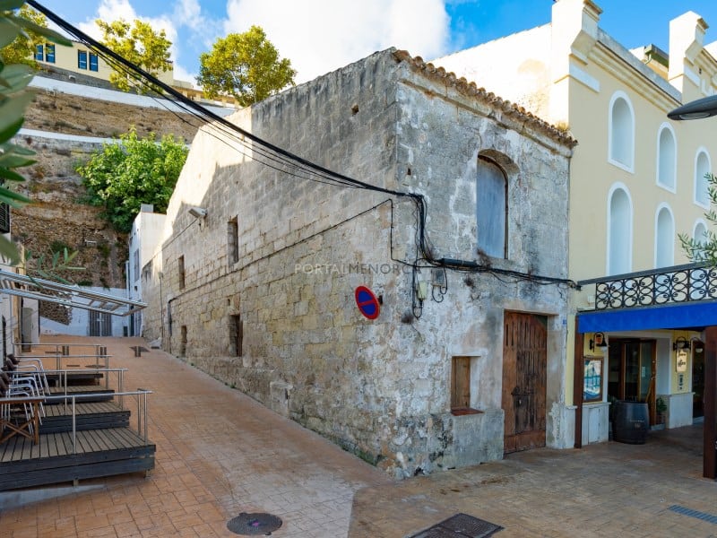 Commercial for Sale in Mahon