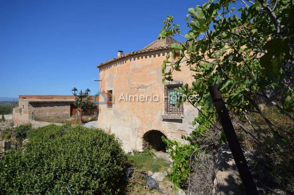 Country House for Sale in Oria