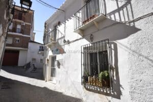 Town House for Sale in Seron