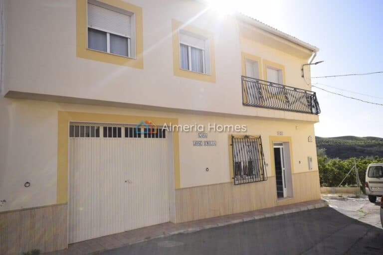 Country House for Sale in Albox