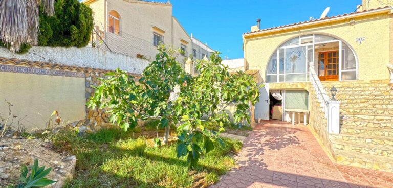 Villa for Sale in Torrevieja