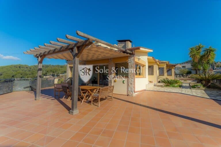 villa for Sale in Santa Susanna