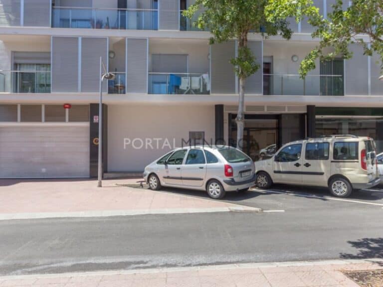 Commercial for Sale in Mahon