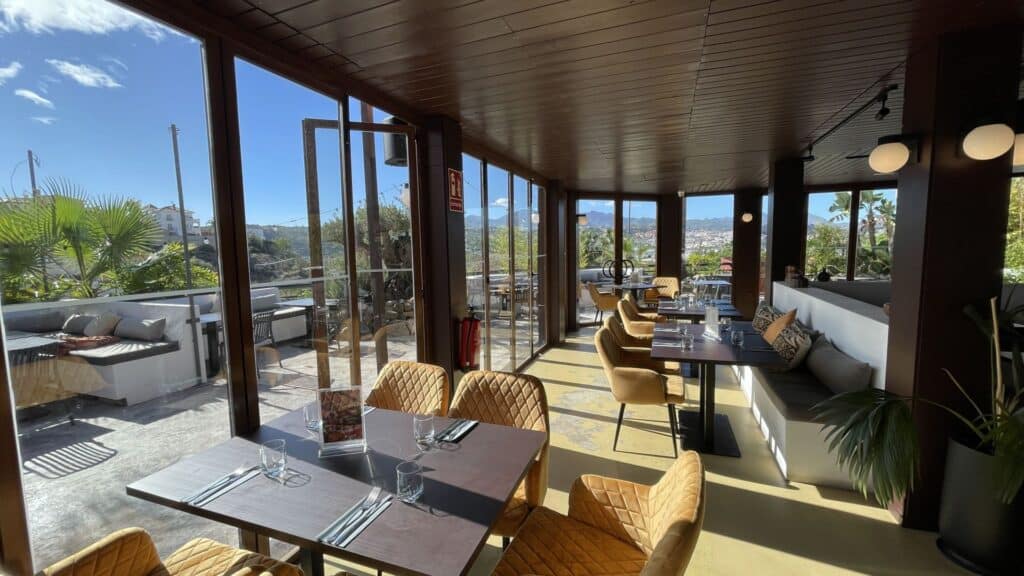 Commercial for Sale in Coín