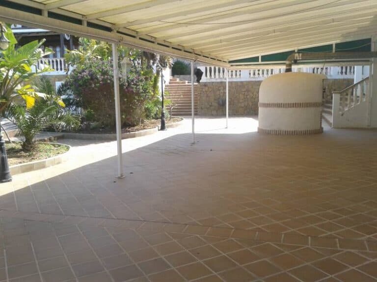 Commercial for Sale in Alaior