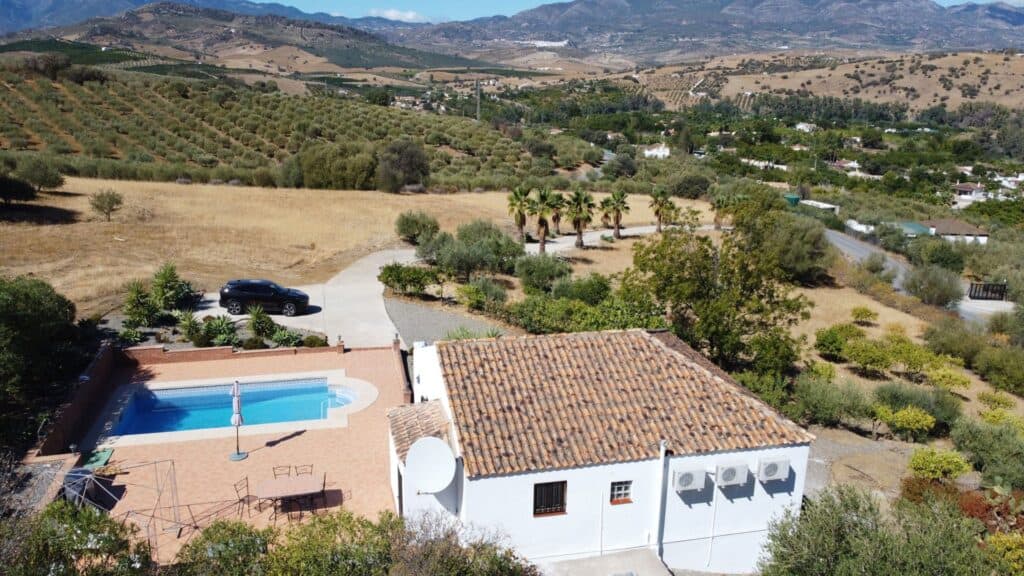 Country house for Sale in Coín