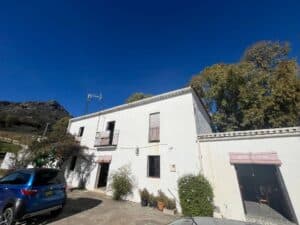 villa for Sale in Gaucin