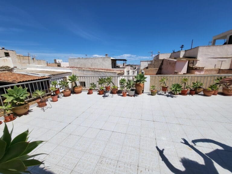 Town House for Sale in Turre
