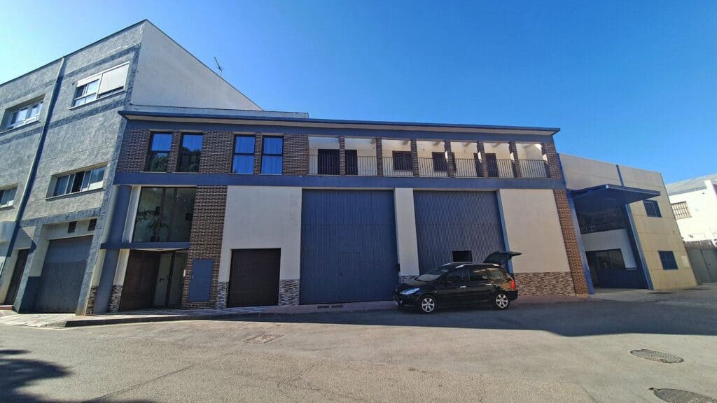 Commercial for Sale in Alhaurín el Grande