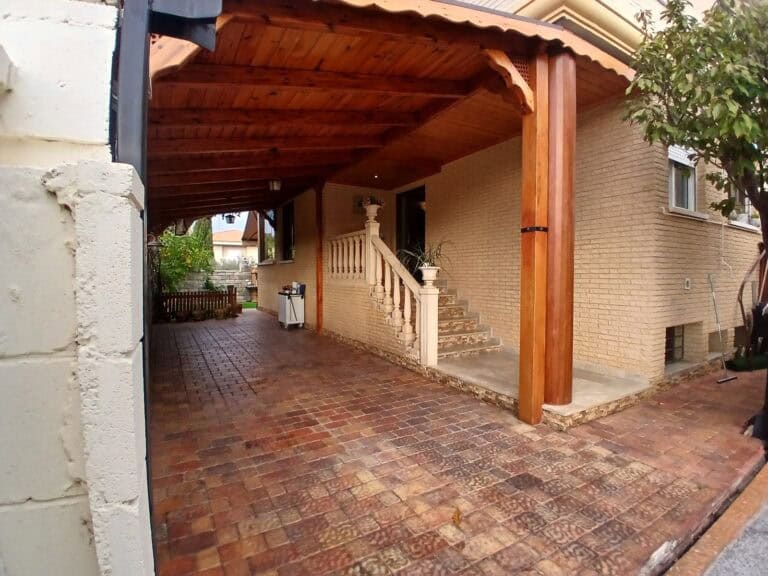 Town House for Sale in Elda