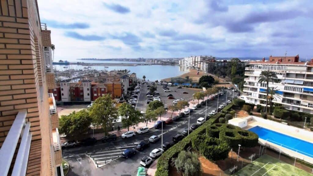 Lägenhet till salu i Torrevieja