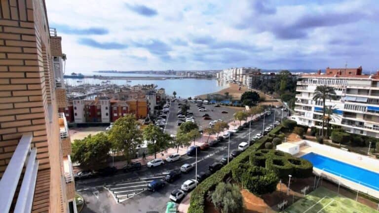 Lägenhet till salu i Torrevieja