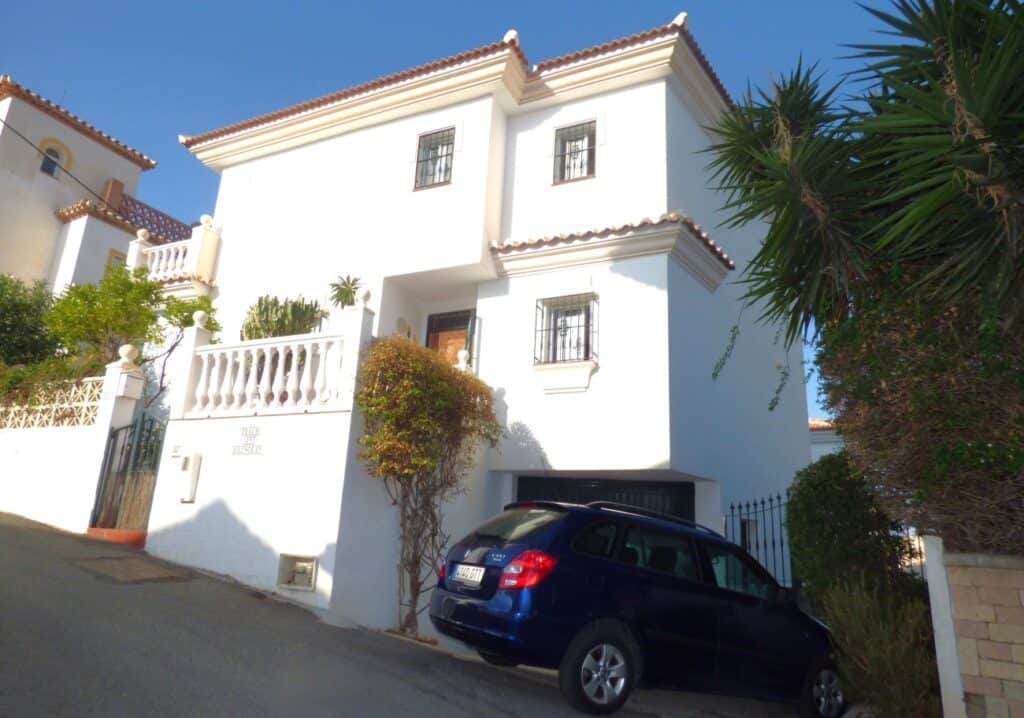 Villa for Sale in Torrox