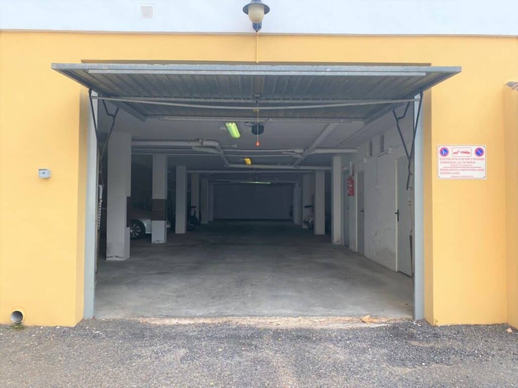 Garage for sale in Orihuela Costa