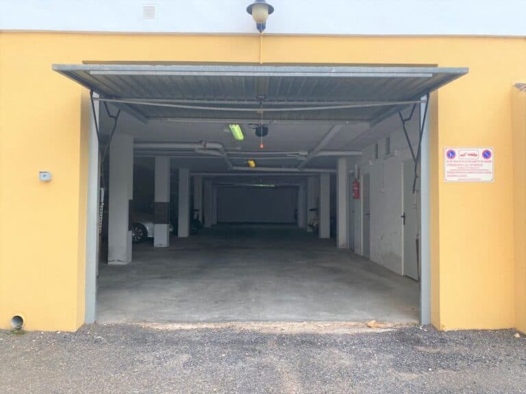 Garage for sale in Orihuela Costa