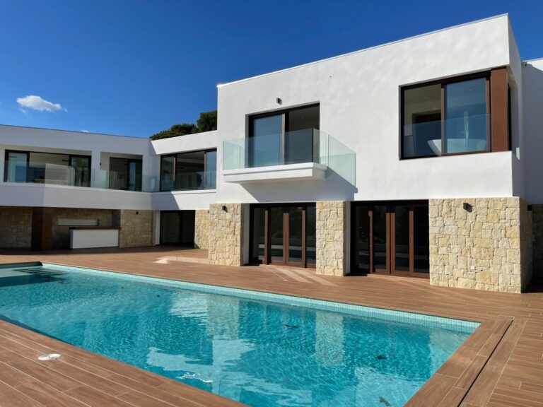 Villa for sale in Altea