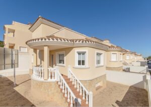 Villa for Sale in Ciudad de las Comunicaciones