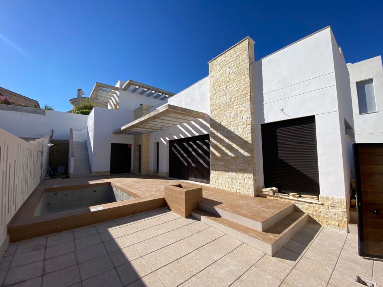 Villa for Sale in Rojales