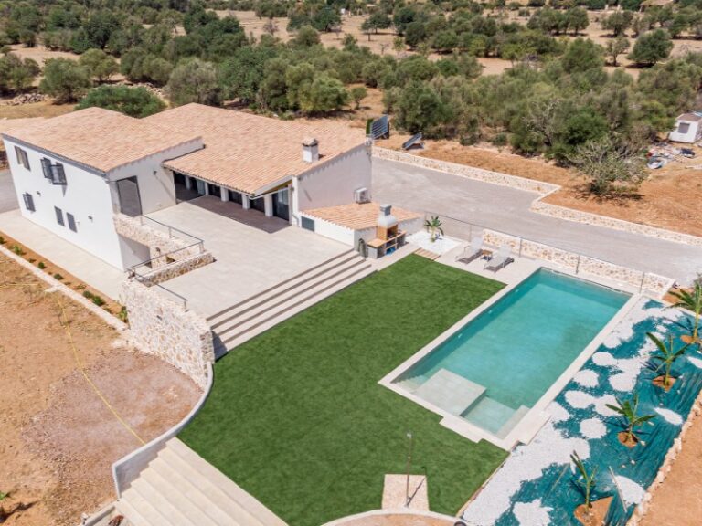 Country House for Sale in Campos