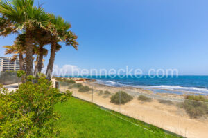 EDIFICIO POSIDONIA Y CONSTRUCTORA DULY (PISOS PILOTO)