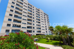 EDIFICIO POSIDONIA Y CONSTRUCTORA DULY (PISOS PILOTO)