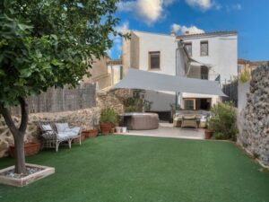 Villa for Sale in Alaró