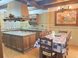 Villa for Sale in Villanueva De La Concepcion