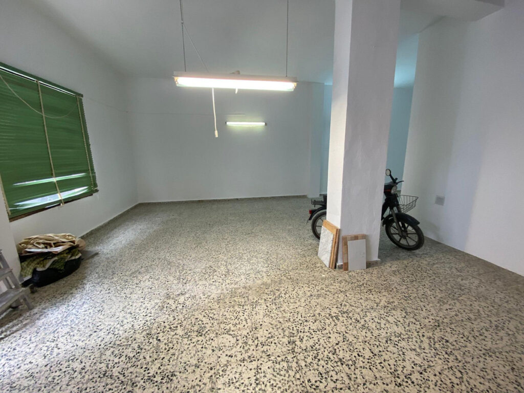 Commercial for Sale in Estepona