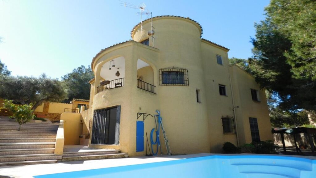 villa for Sale in Villamartin