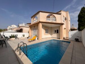 Villa for Sale in Orihuela