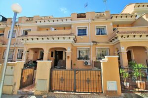 Town House for Sale in Villamartin