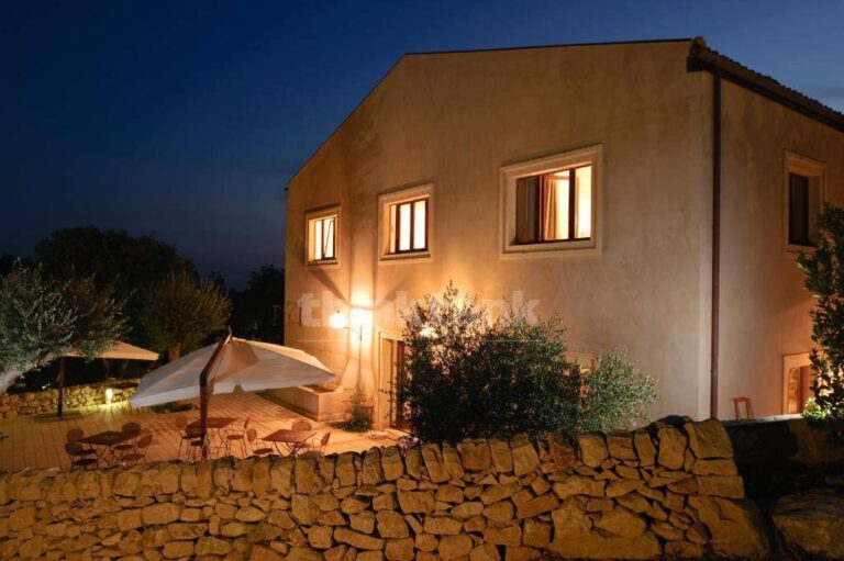 country house for Sale in Ragusa