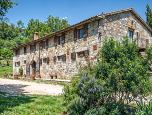 country house for Sale in Castelfranco Piandisco