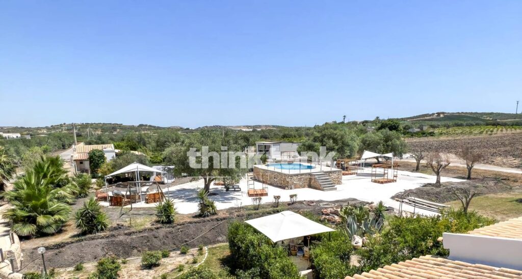 country house for Sale in Noto