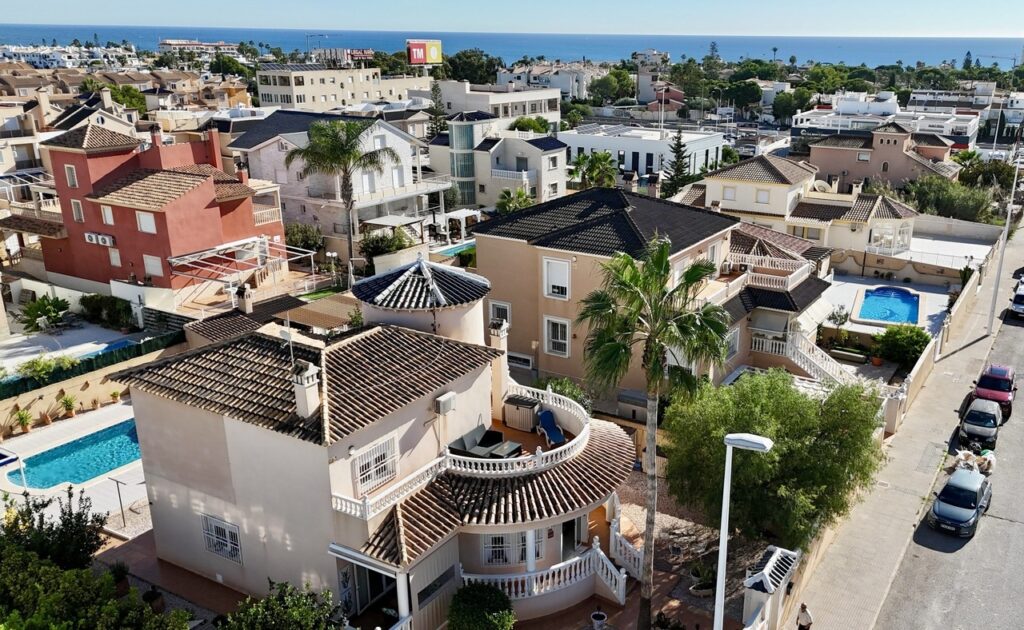 villa for Sale in La Zenia