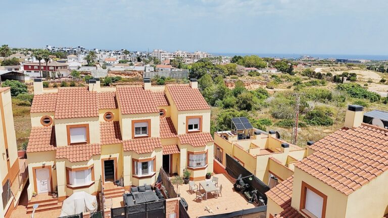 Town House for Sale in Cabo Roig