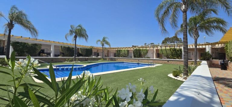 Town House for Sale in Pilar de la Horadada