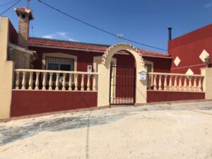 villa for Sale in San Miguel de Salinas