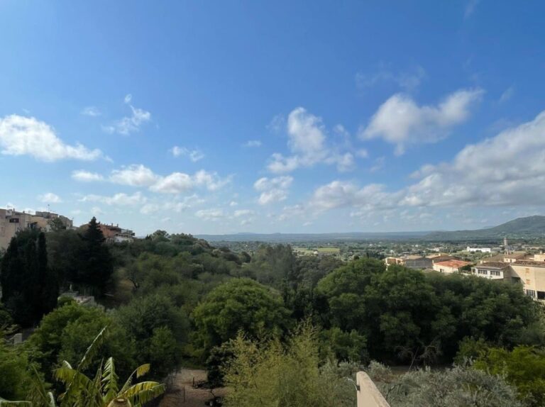 Town House for Sale in Campanet
