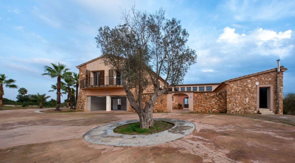 Country House for Sale in Binissalem