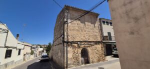 Town House for Sale in Llubi