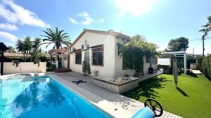 Villa à vendre à Cabo Roig