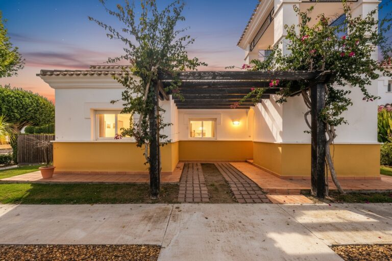 villa for Sale in La Torre Golf Resort