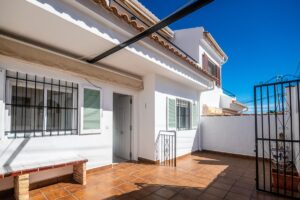 Villa for Sale in SAN MIGUEL DE SALINAS