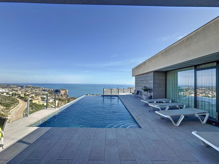 villa for Sale in Benitachell